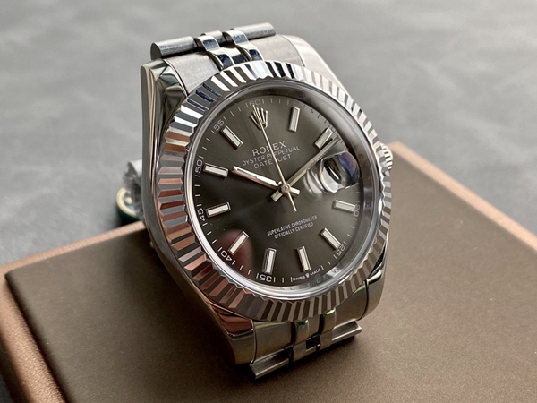 激安ロレックス正面デザイン